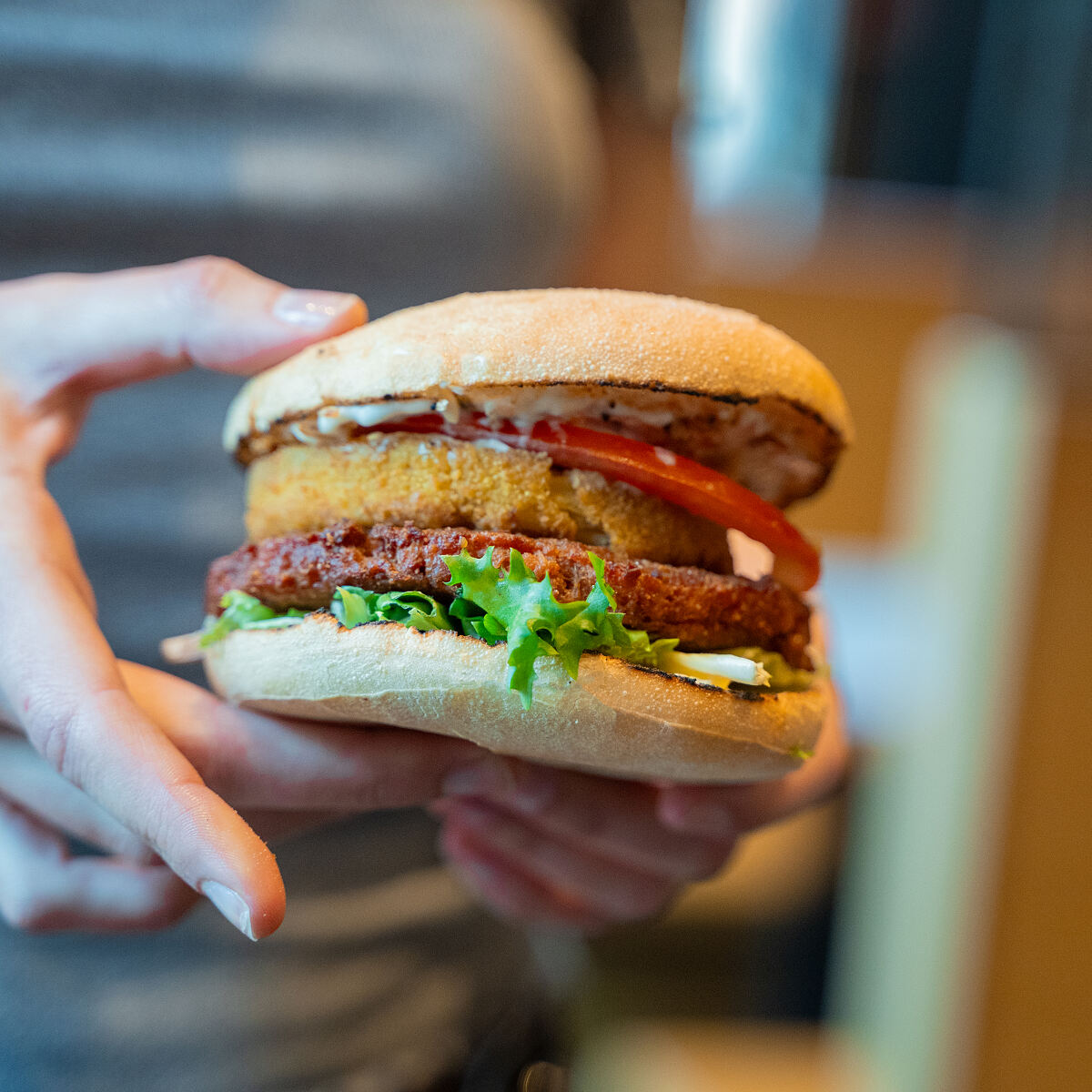 Veganuary: Swing Kitchen launcht erstmals Mac’n’Cheese Burger